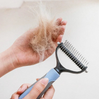 Brush for cats and dogs