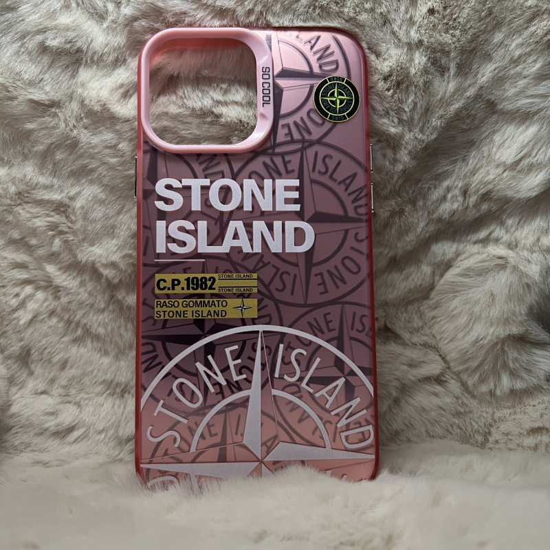 Trendy Stone Island iPhone 15 Pro Max hoesje Hoogwaardige Roze kleur