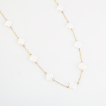 Ketting met klavertjes in parelmoer