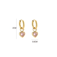 Ketting met zirkonia hartje pink + oorbellen