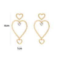 Oorbellen vier hartjes met zirkonia
