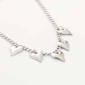 Hartjes ketting met fijne schakel ketting